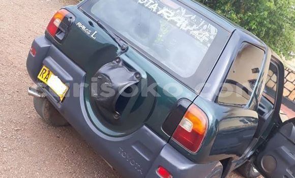 اشتري مستعمل Toyota RAV4 Vert سيارة في Kigali في Rwanda اشتري مستعمل Toyota RAV4 Vert سيارة في Kigali في Rwanda