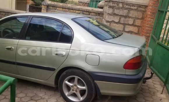 اشتري مستعمل Toyota Avensis Gris سيارة في Kigali في Rwanda اشتري مستعمل Toyota Avensis Gris سيارة في Kigali في Rwanda