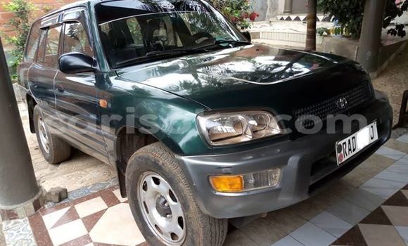 اشتري مستعمل Toyota RAV4 Vert سيارة في Kigali في Rwanda اشتري مستعمل Toyota RAV4 Vert سيارة في Kigali في Rwanda