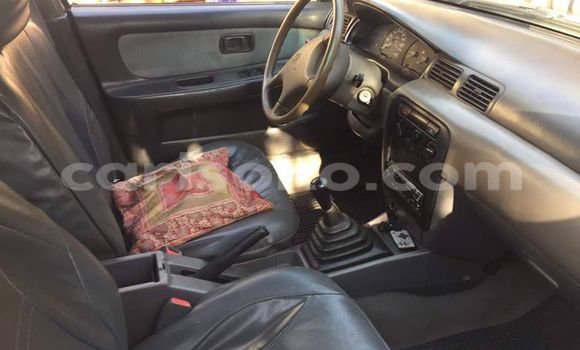 Acheter Occasion Voiture Nissan Sunny Blanc à Gicumbi, Rwanda Acheter Occasion Voiture Nissan Sunny Blanc à Gicumbi, Rwanda