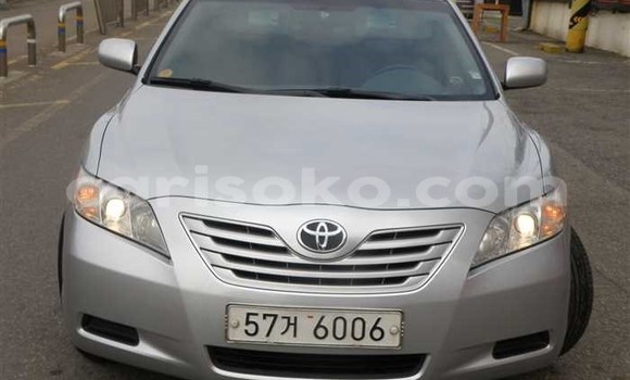 اشتري مستعمل Toyota Camry Gris سيارة في Kigali في Rwanda اشتري مستعمل Toyota Camry Gris سيارة في Kigali في Rwanda