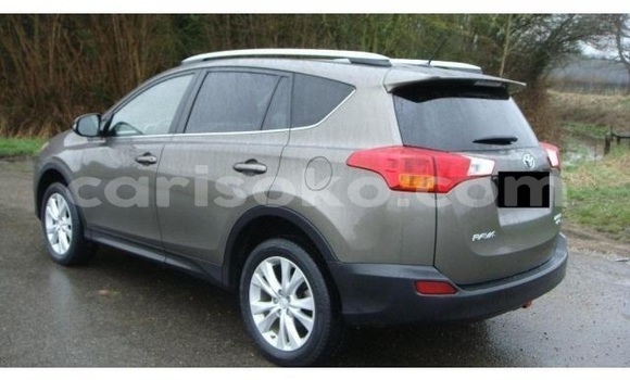 اشتري مستعمل Toyota RAV4 Autre سيارة في Kigali في Rwanda اشتري مستعمل Toyota RAV4 Autre سيارة في Kigali في Rwanda