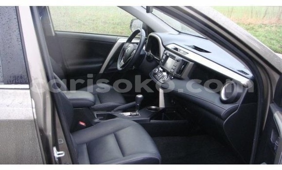اشتري مستعمل Toyota RAV4 Autre سيارة في Kigali في Rwanda اشتري مستعمل Toyota RAV4 Autre سيارة في Kigali في Rwanda