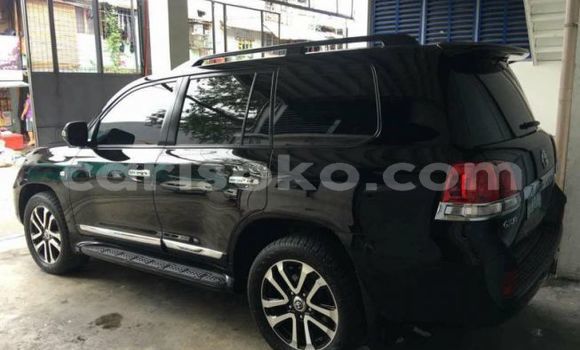 Acheter Occasion Voiture Toyota Land Cruiser Noir à Kigali, Rwanda Acheter Occasion Voiture Toyota Land Cruiser Noir à Kigali, Rwanda