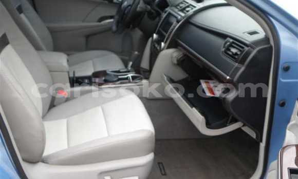 اشتري مستعمل Toyota Camry Bleu سيارة في Kigali في Rwanda اشتري مستعمل Toyota Camry Bleu سيارة في Kigali في Rwanda