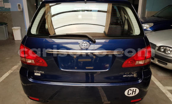 Sayi Na hannu Toyota Avensis Verso Bleu Mota in Kigali a Rwanda Sayi Na hannu Toyota Avensis Verso Bleu Mota in Kigali a Rwanda