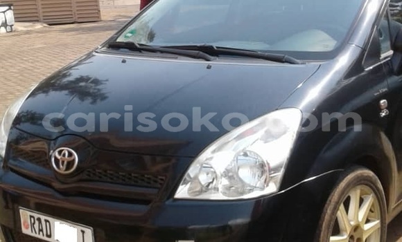 Sayi Na hannu Toyota Corolla Verso Noir Mota in Kigali a Rwanda Sayi Na hannu Toyota Corolla Verso Noir Mota in Kigali a Rwanda