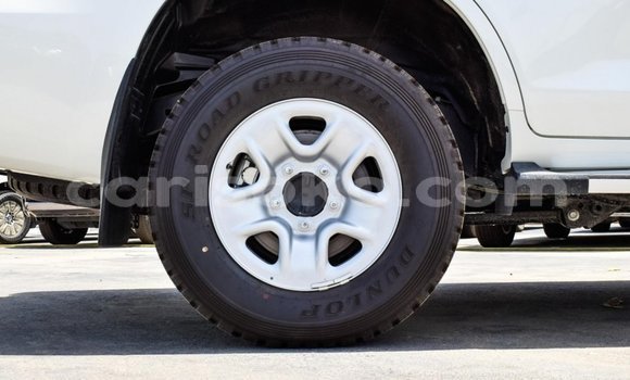 Buy New Toyota Land Cruiser White Car in Bokwango in Rwanda Buy New Toyota Land Cruiser White Car in Bokwango in Rwanda