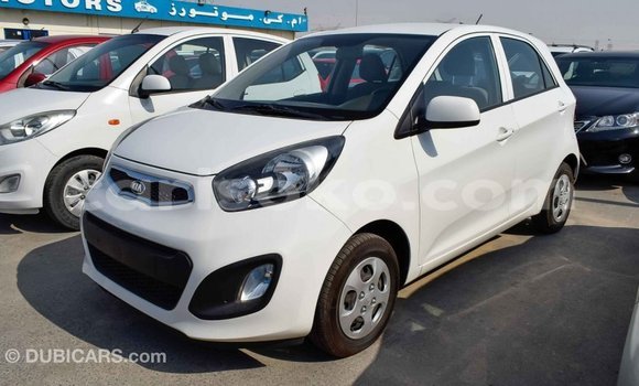 Acheter Import Voiture Kia Picanto Blanc à Import - Dubai, Rwanda Acheter Import Voiture Kia Picanto Blanc à Import - Dubai, Rwanda