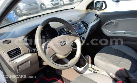 Acheter Import Voiture Kia Picanto Blanc à Import - Dubai, Rwanda Acheter Import Voiture Kia Picanto Blanc à Import - Dubai, Rwanda
