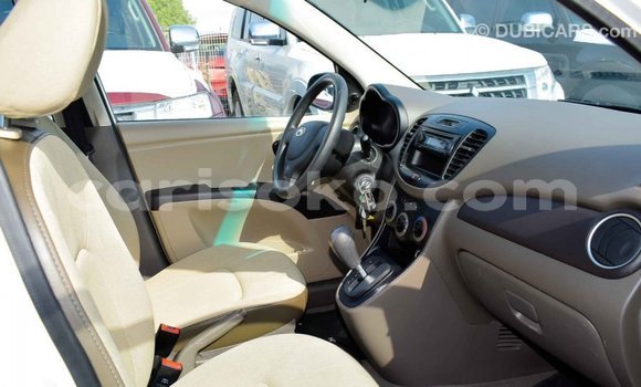 Acheter Import Voiture Hyundai i10 Blanc à Import - Dubai, Rwanda Acheter Import Voiture Hyundai i10 Blanc à Import - Dubai, Rwanda