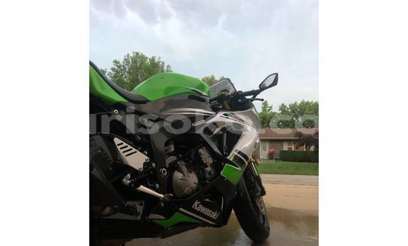 اشتري مستعمل Kawasaki Ninja ZX-10R Vert دراجة نارية في Butare في Butare اشتري مستعمل Kawasaki Ninja ZX-10R Vert دراجة نارية في Butare في Butare