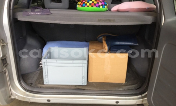 اشتري مستعمل Toyota RAV4 Gris سيارة في Kigali في Rwanda اشتري مستعمل Toyota RAV4 Gris سيارة في Kigali في Rwanda