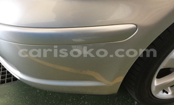 اشتري مستعمل Toyota Avensis Gris سيارة في Kigali في Rwanda اشتري مستعمل Toyota Avensis Gris سيارة في Kigali في Rwanda