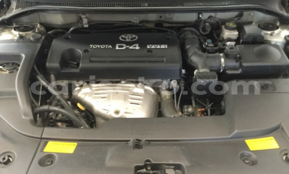 اشتري مستعمل Toyota Avensis Gris سيارة في Kigali في Rwanda اشتري مستعمل Toyota Avensis Gris سيارة في Kigali في Rwanda