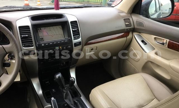 اشتري مستعمل Toyota Land Cruiser Prado Noir سيارة في Kigali في Rwanda اشتري مستعمل Toyota Land Cruiser Prado Noir سيارة في Kigali في Rwanda