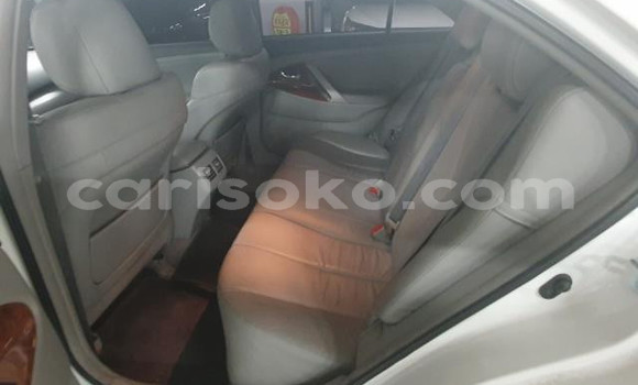 اشتري مستعمل Toyota Camry Blanc سيارة في Kigali في Rwanda اشتري مستعمل Toyota Camry Blanc سيارة في Kigali في Rwanda