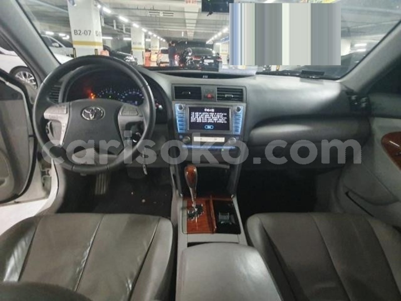 Big with watermark camry 2010 ..6