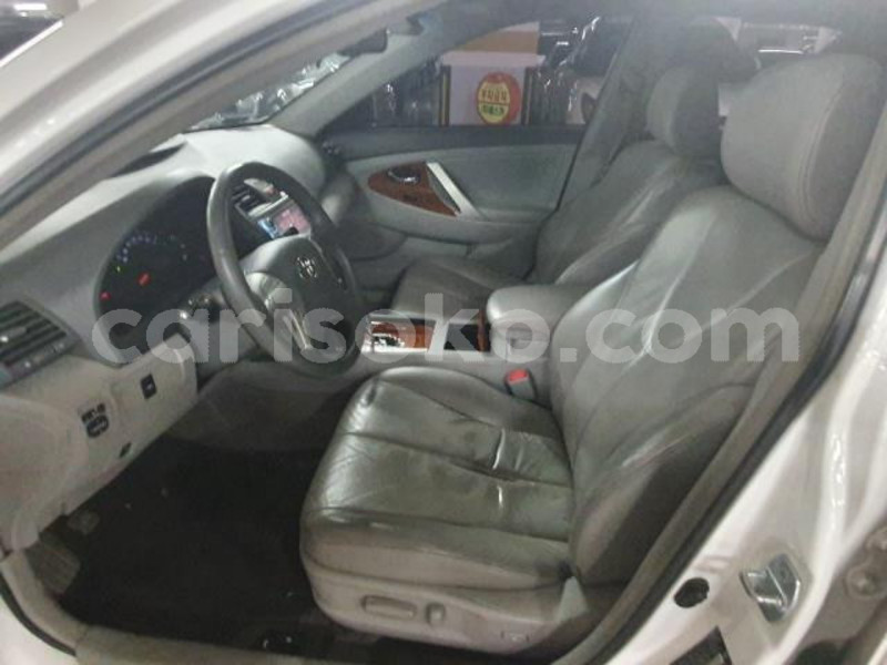 Big with watermark camry 2010...1