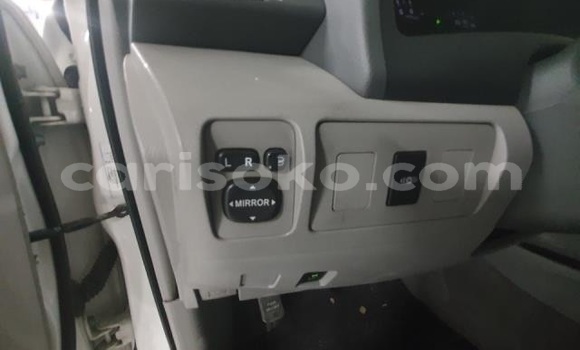 اشتري مستعمل Toyota Camry Blanc سيارة في Kigali في Rwanda اشتري مستعمل Toyota Camry Blanc سيارة في Kigali في Rwanda