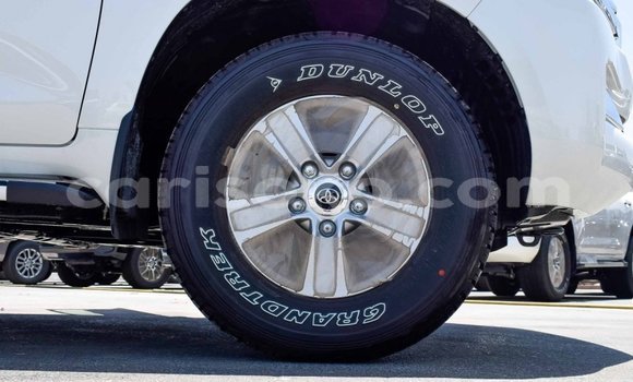 Buy New Toyota Land Cruiser White Car in Bokwango in Rwanda Buy New Toyota Land Cruiser White Car in Bokwango in Rwanda