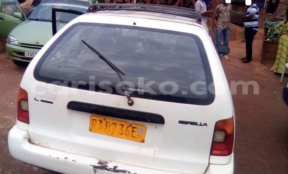 اشتري مستعمل Toyota Corolla Blanc سيارة في Kigali في Rwanda اشتري مستعمل Toyota Corolla Blanc سيارة في Kigali في Rwanda