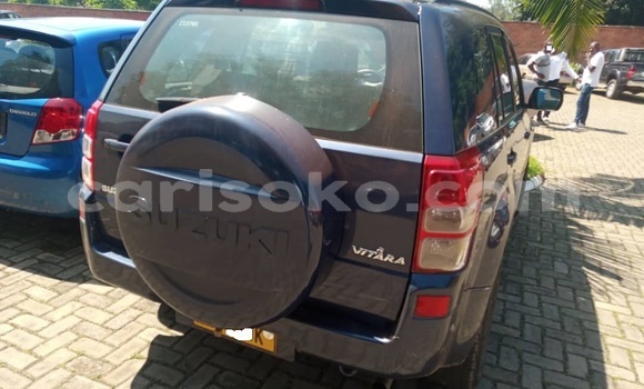 Sayi Na hannu Suzuki Grand Vitara Bleu Mota in Kigali a Rwanda Sayi Na hannu Suzuki Grand Vitara Bleu Mota in Kigali a Rwanda