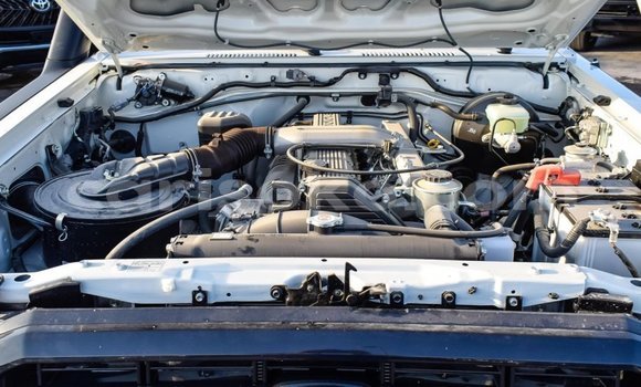 Buy New Toyota Land Cruiser White Car in Bokwango in Rwanda Buy New Toyota Land Cruiser White Car in Bokwango in Rwanda