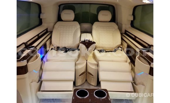 Acheter Import Voiture Mercedes-Benz 250 Noir à Import - Dubai, Rwanda Acheter Import Voiture Mercedes-Benz 250 Noir à Import - Dubai, Rwanda