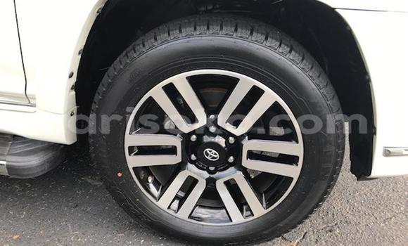 Sayi Imported Toyota 4Runner Blanc Mota in Kigali a Rwanda Sayi Imported Toyota 4Runner Blanc Mota in Kigali a Rwanda