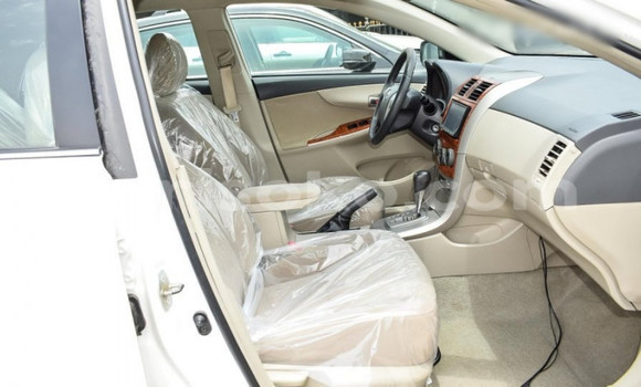 اشتري مستعمل Toyota Corolla Blanc سيارة في Kigali في Rwanda اشتري مستعمل Toyota Corolla Blanc سيارة في Kigali في Rwanda