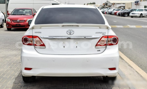 اشتري مستعمل Toyota Corolla Blanc سيارة في Kigali في Rwanda اشتري مستعمل Toyota Corolla Blanc سيارة في Kigali في Rwanda