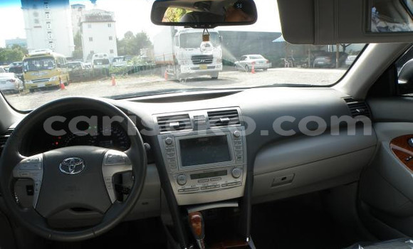 اشتري مستعمل Toyota Camry Gris سيارة في Kigali في Rwanda اشتري مستعمل Toyota Camry Gris سيارة في Kigali في Rwanda