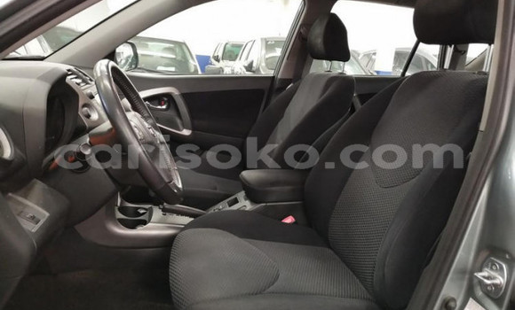 اشتري مستعمل Toyota RAV4 Gris سيارة في Kigali في Rwanda اشتري مستعمل Toyota RAV4 Gris سيارة في Kigali في Rwanda