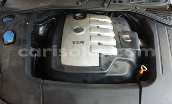 اشتري مستعمل Volkswagen Touareg Noir سيارة في Kigali في Rwanda اشتري مستعمل Volkswagen Touareg Noir سيارة في Kigali في Rwanda