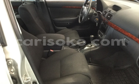 اشتري مستعمل Toyota Avensis Gris سيارة في Kigali في Rwanda اشتري مستعمل Toyota Avensis Gris سيارة في Kigali في Rwanda