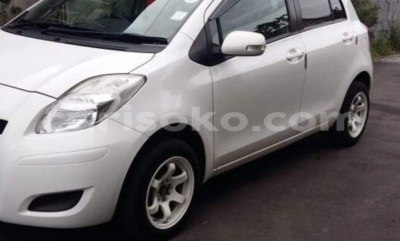 اشتري مستعمل Toyota Vitz Blanc سيارة في Kigali في Rwanda اشتري مستعمل Toyota Vitz Blanc سيارة في Kigali في Rwanda