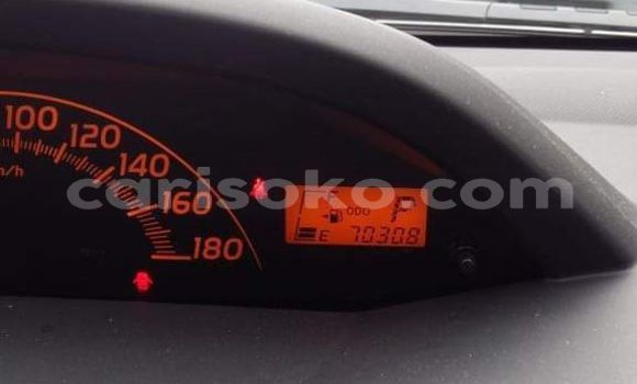 اشتري مستعمل Toyota Vitz Blanc سيارة في Kigali في Rwanda اشتري مستعمل Toyota Vitz Blanc سيارة في Kigali في Rwanda