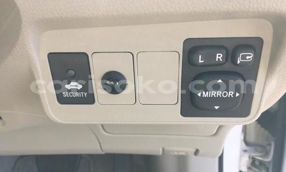 اشتري مستعمل Toyota Corolla Blanc سيارة في Kigali في Rwanda اشتري مستعمل Toyota Corolla Blanc سيارة في Kigali في Rwanda