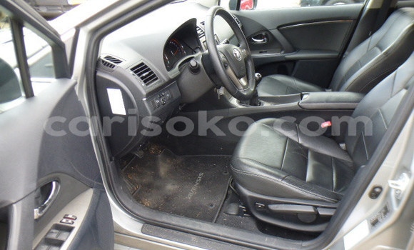 اشتري مستعمل Toyota Avensis Gris سيارة في Kigali في Rwanda اشتري مستعمل Toyota Avensis Gris سيارة في Kigali في Rwanda