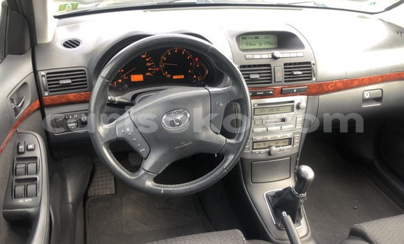 اشتري مستعمل Toyota Avensis Gris سيارة في Kigali في Rwanda اشتري مستعمل Toyota Avensis Gris سيارة في Kigali في Rwanda