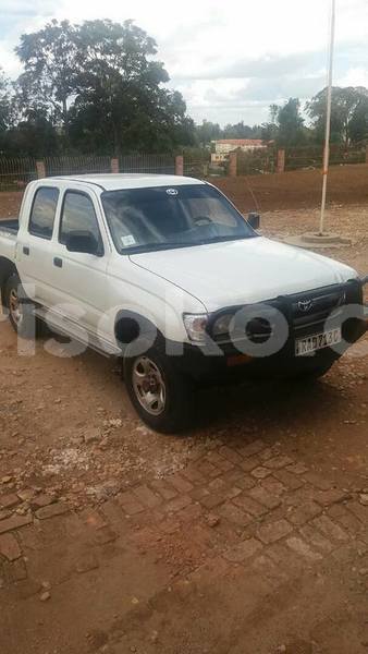 Big with watermark hilux 2002 diesel 8 5m 0788357787