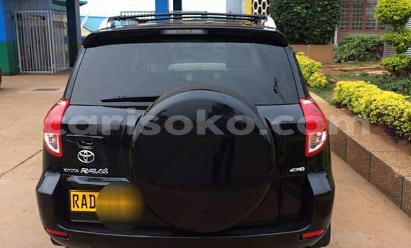 Sayi Na hannu Toyota RAV4 Noir Mota in Kigali a Rwanda Sayi Na hannu Toyota RAV4 Noir Mota in Kigali a Rwanda