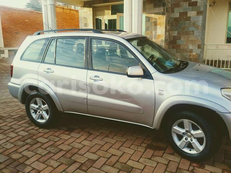 Big with watermark rav4 auto 2004 10m negot braddock 0788357787 2