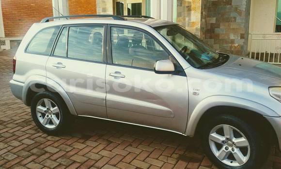Acheter Occasion Voiture Toyota RAV4 Gris à Kigali, Rwanda Acheter Occasion Voiture Toyota RAV4 Gris à Kigali, Rwanda