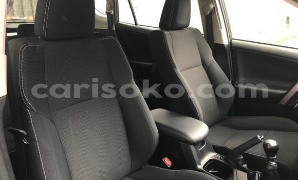 Sayi Imported Toyota RAV4 Beige Mota in Kigali a Rwanda Sayi Imported Toyota RAV4 Beige Mota in Kigali a Rwanda