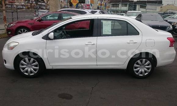 Sayi Na hannu Toyota Yaris Verso Blanc Mota in Kigali a Rwanda Sayi Na hannu Toyota Yaris Verso Blanc Mota in Kigali a Rwanda