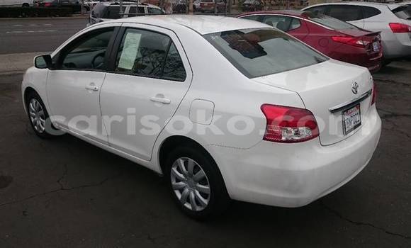 Sayi Na hannu Toyota Yaris Verso Blanc Mota in Kigali a Rwanda Sayi Na hannu Toyota Yaris Verso Blanc Mota in Kigali a Rwanda