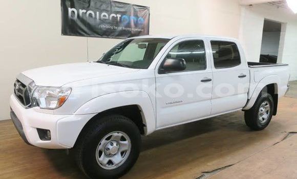 Buy Used Toyota Hilux White Car in Kigali in Rwanda Buy Used Toyota Hilux White Car in Kigali in Rwanda