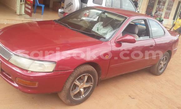 Acheter Occasion Voiture Toyota Corolla Rouge à Kigali, Rwanda Acheter Occasion Voiture Toyota Corolla Rouge à Kigali, Rwanda